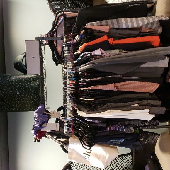 🚨🚨Like this listing to be notified for my shows🚨🚨 - Picture 3 of 3